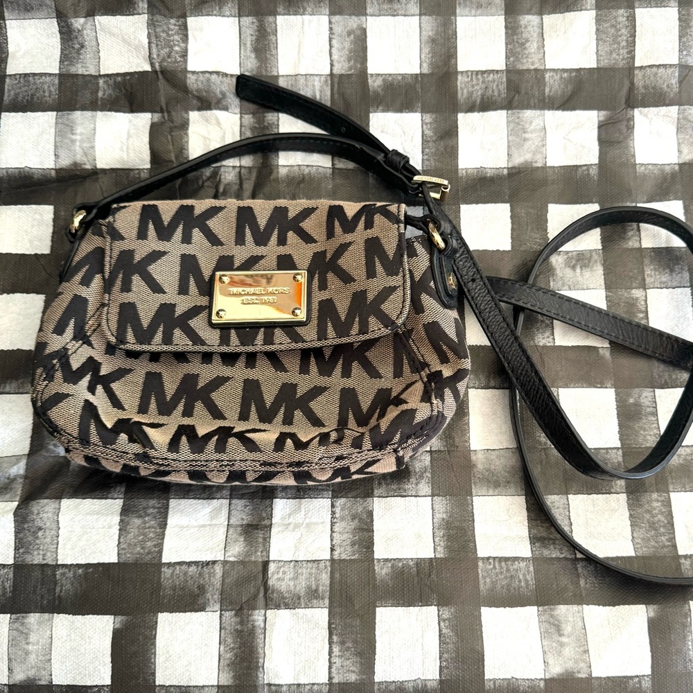 MICHAEL KORS PURSE EUC